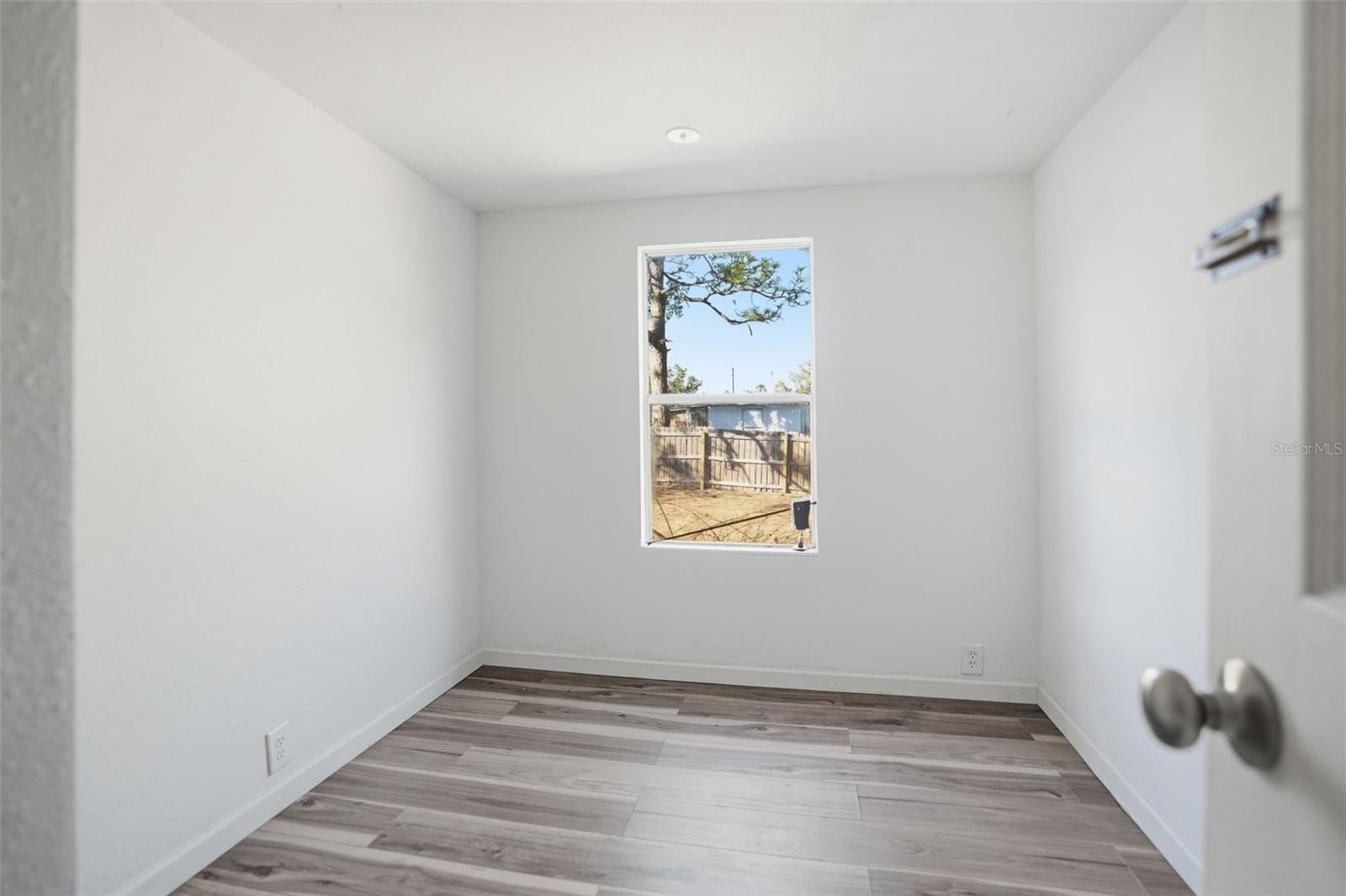 Image 16 of 32 For 9727 Lake Drive