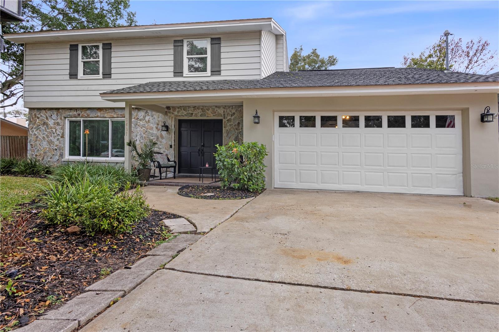 Image 2 of 69 For 1437 Glenview Road