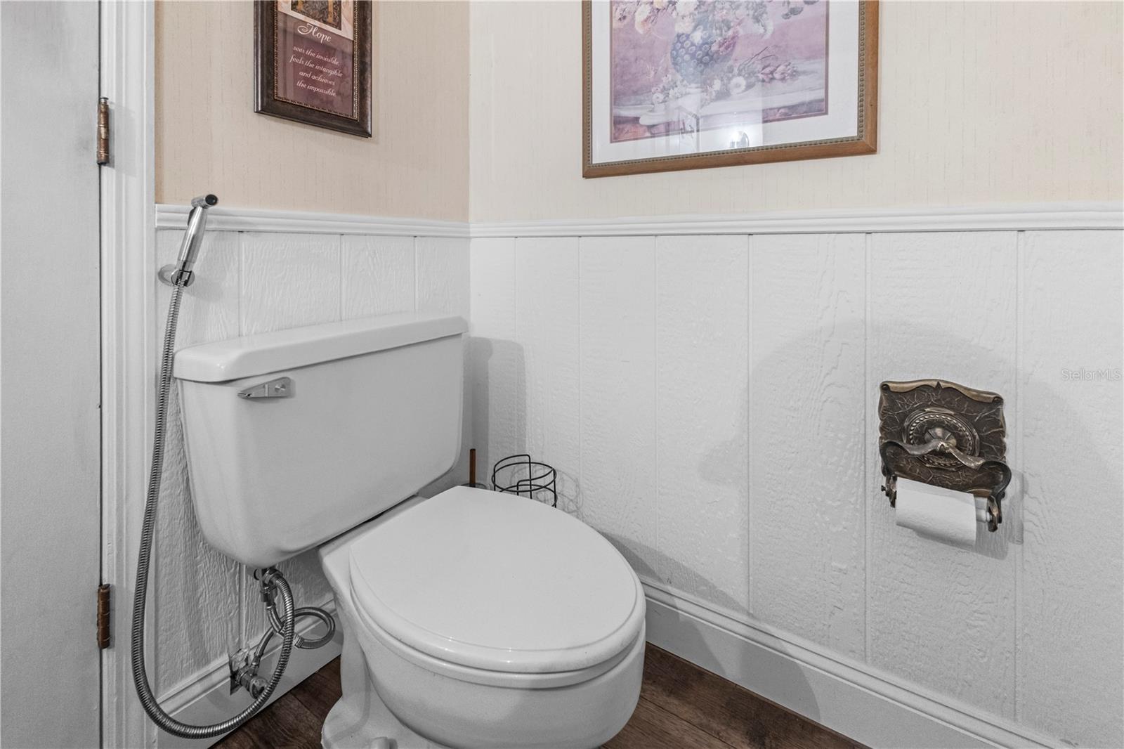 Image 23 of 69 For 1437 Glenview Road