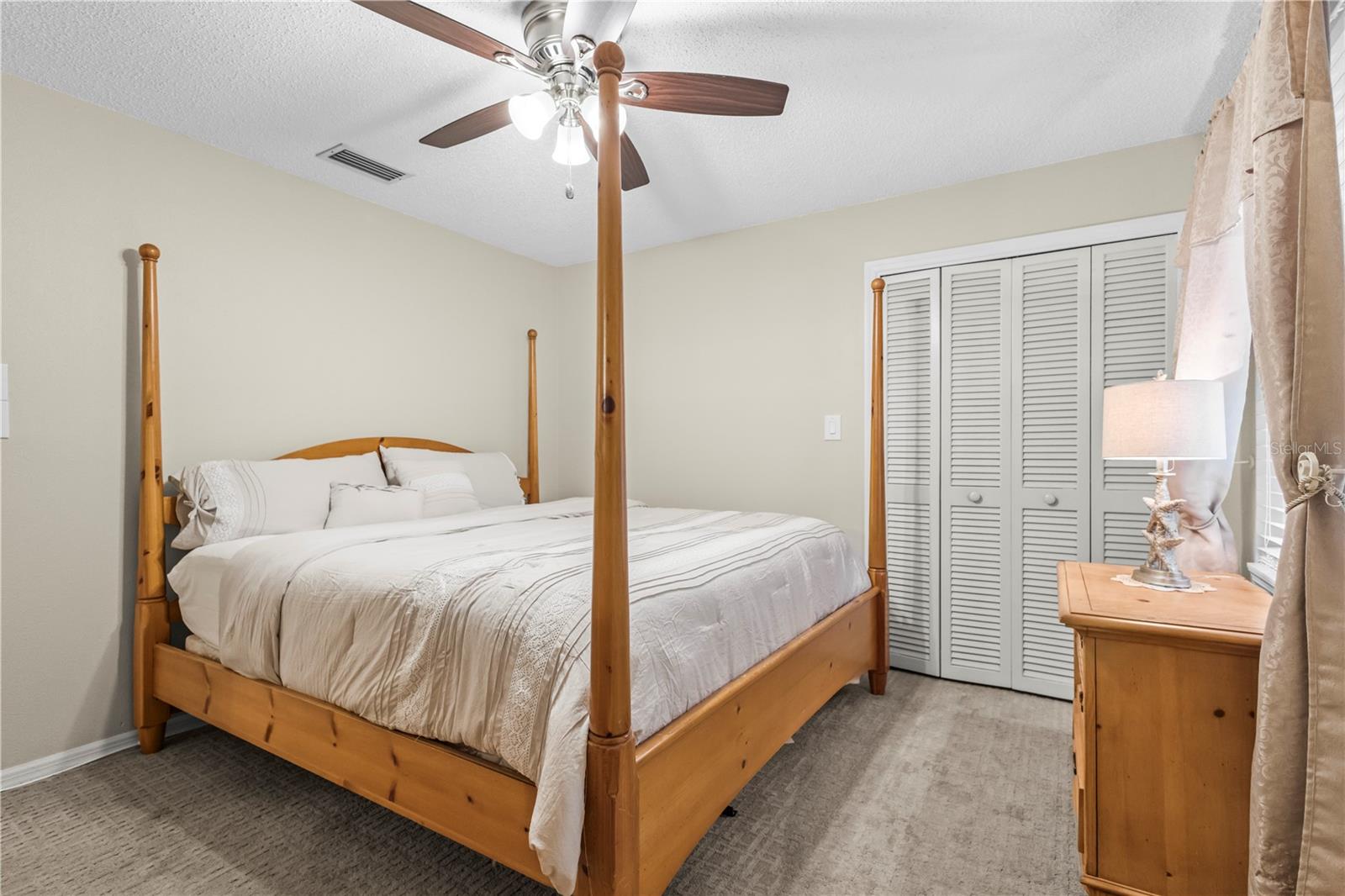 Image 28 of 69 For 1437 Glenview Road