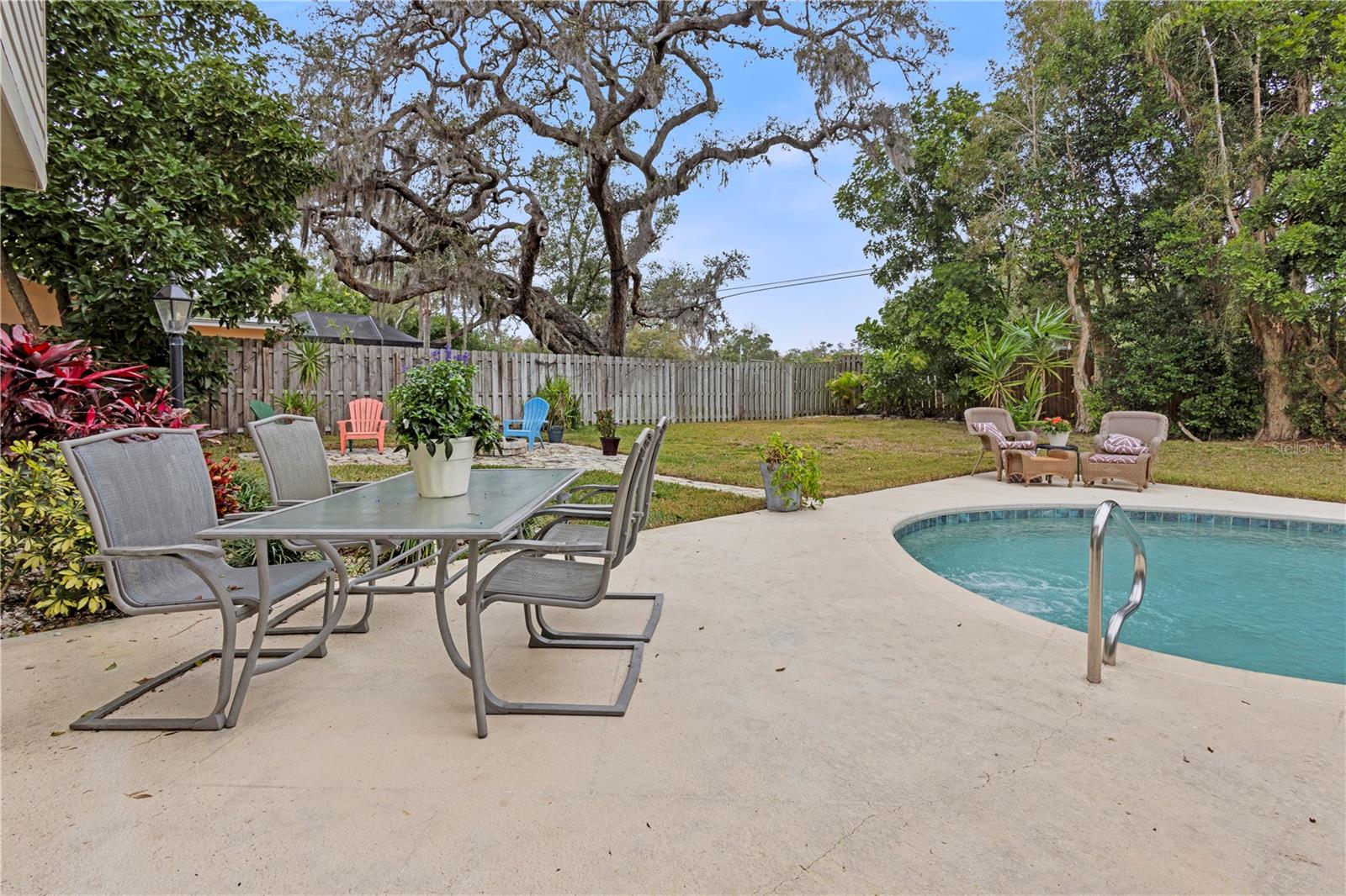 Image 44 of 69 For 1437 Glenview Road