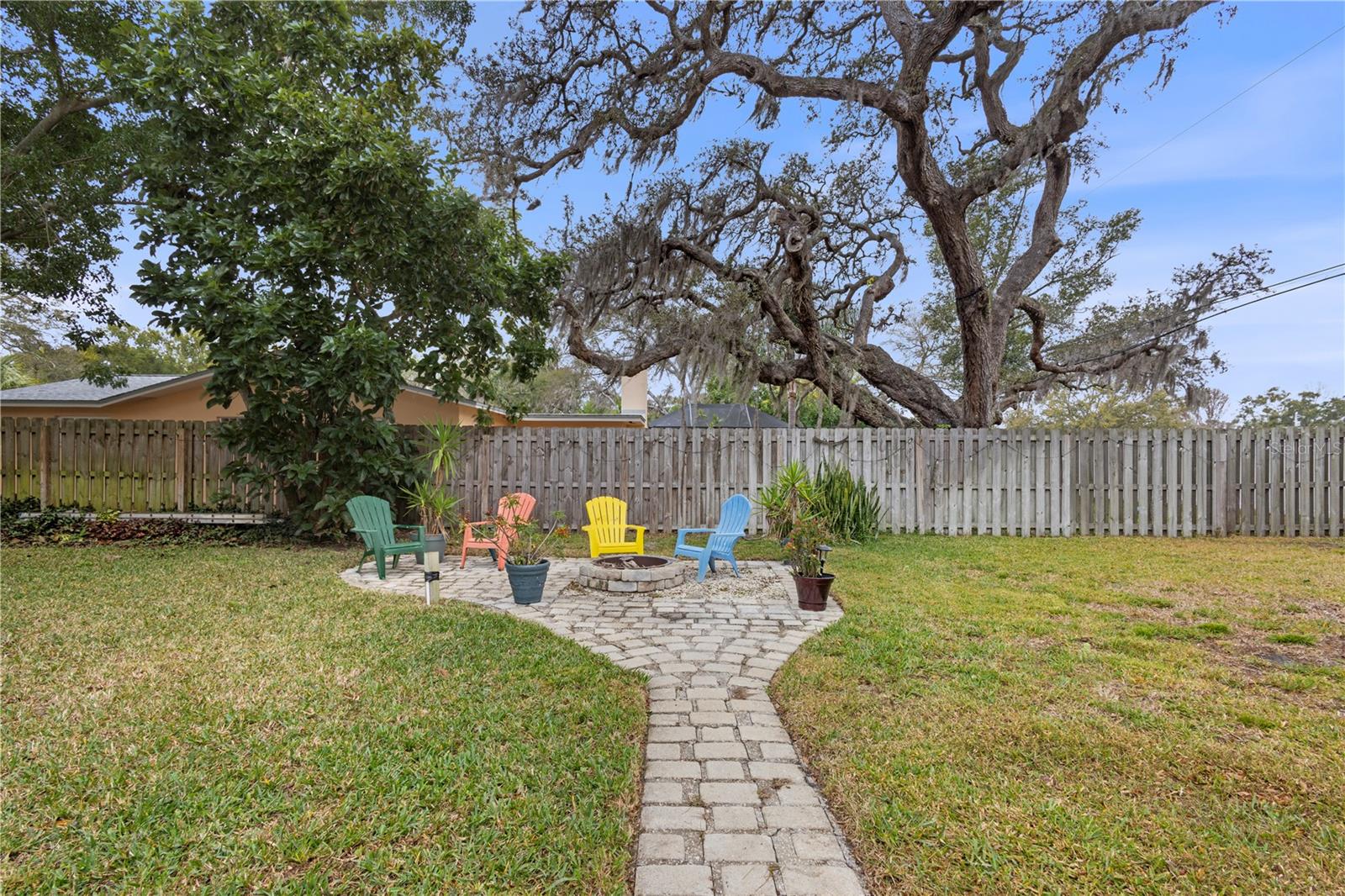 Image 45 of 69 For 1437 Glenview Road