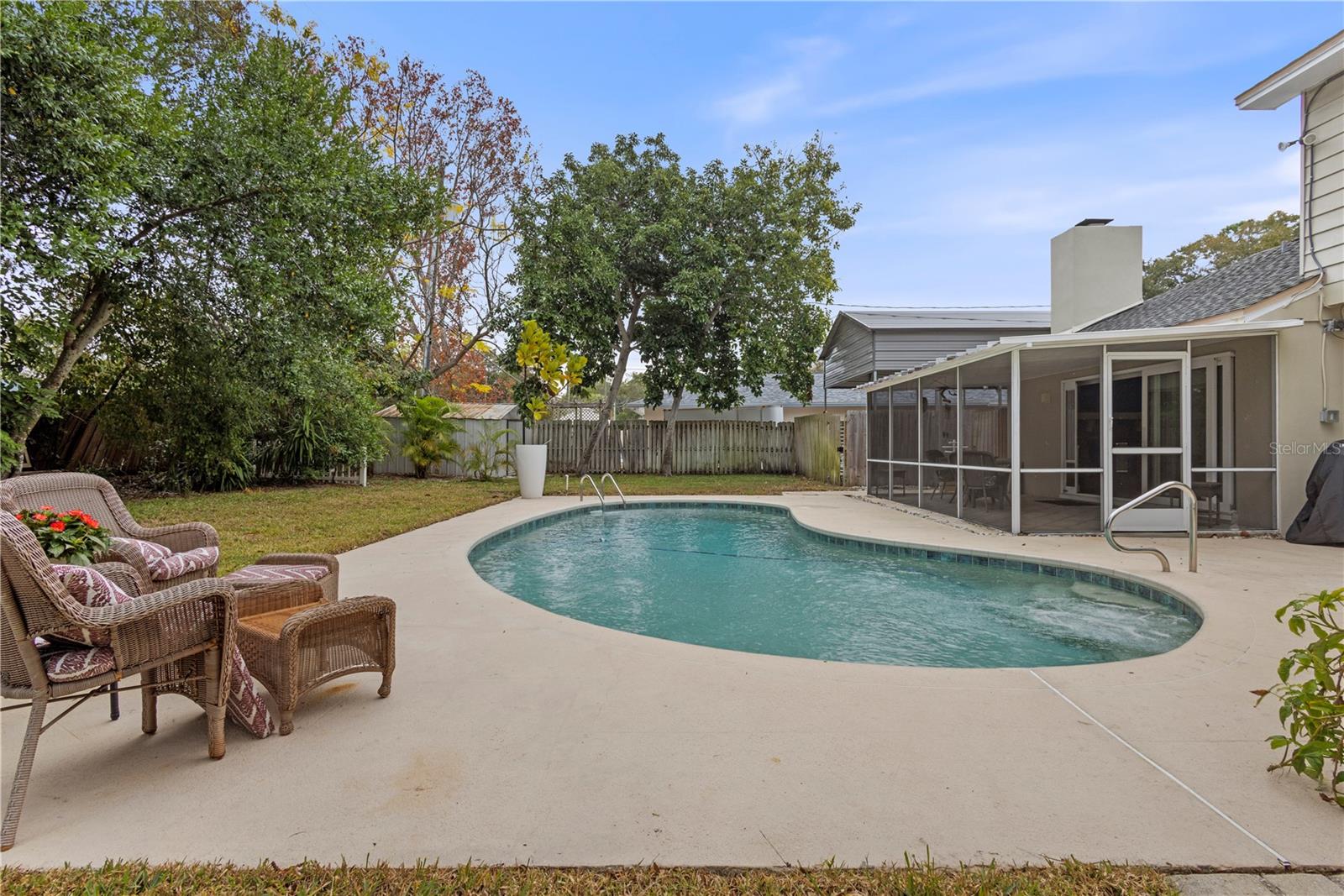 Image 47 of 69 For 1437 Glenview Road