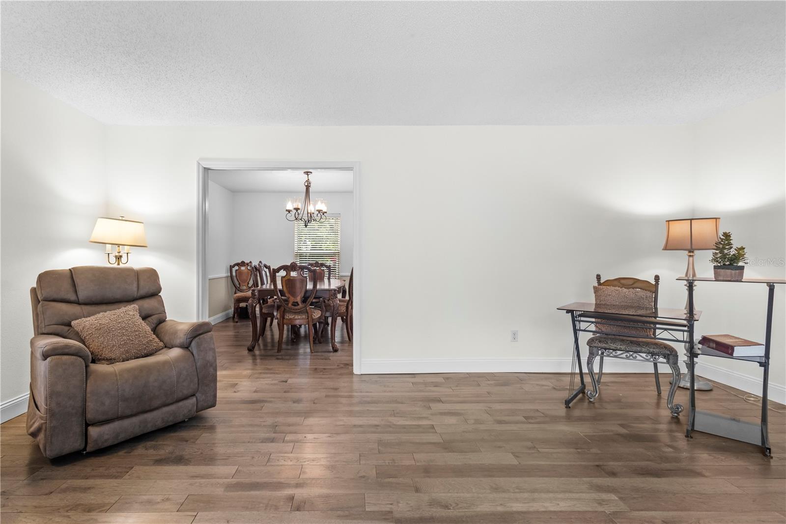 Image 5 of 69 For 1437 Glenview Road