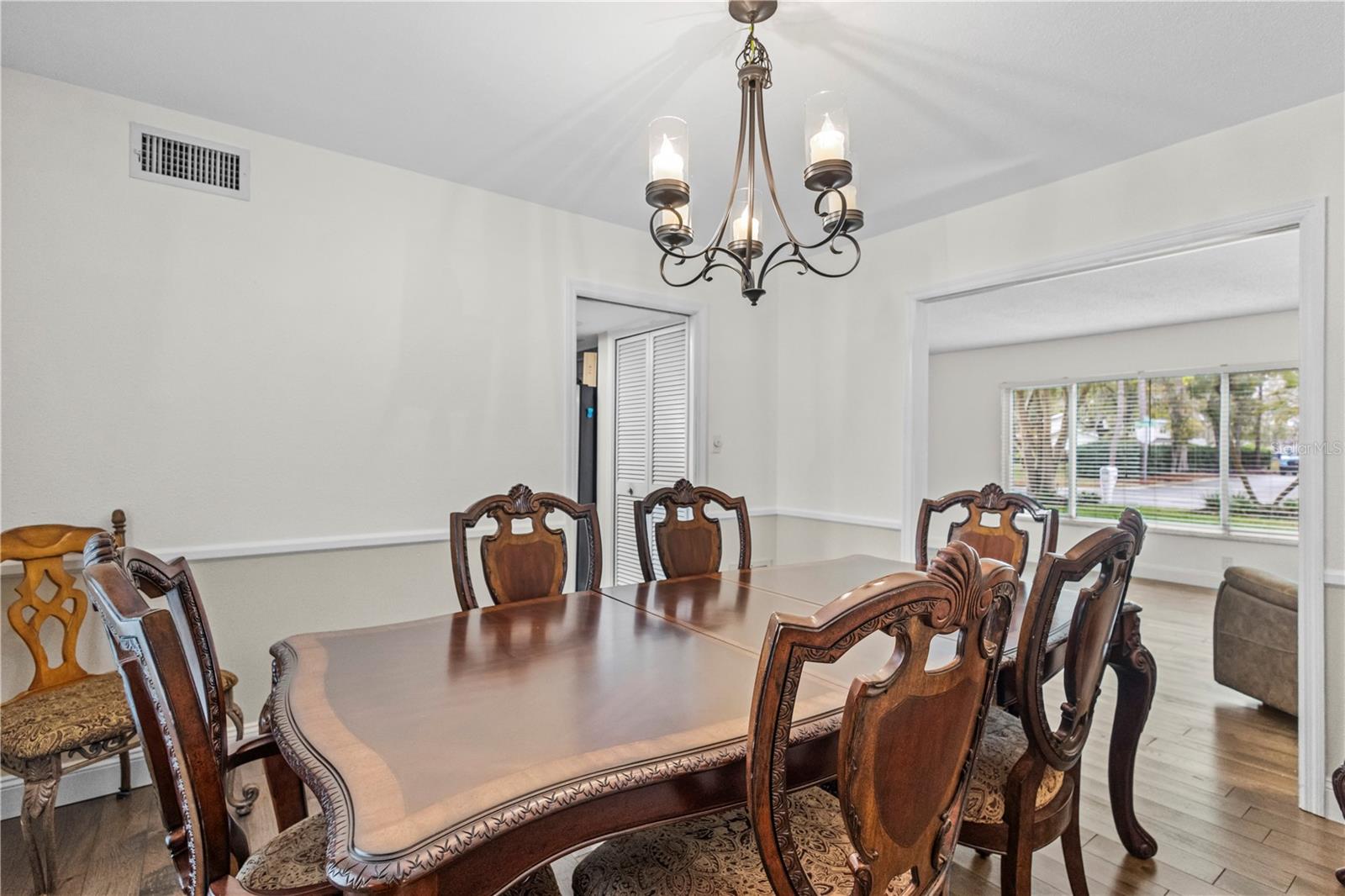 Image 7 of 69 For 1437 Glenview Road