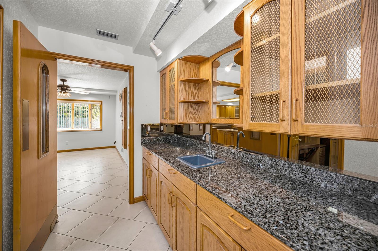 Image 16 of 79 For 5747 Fieldspring Avenue