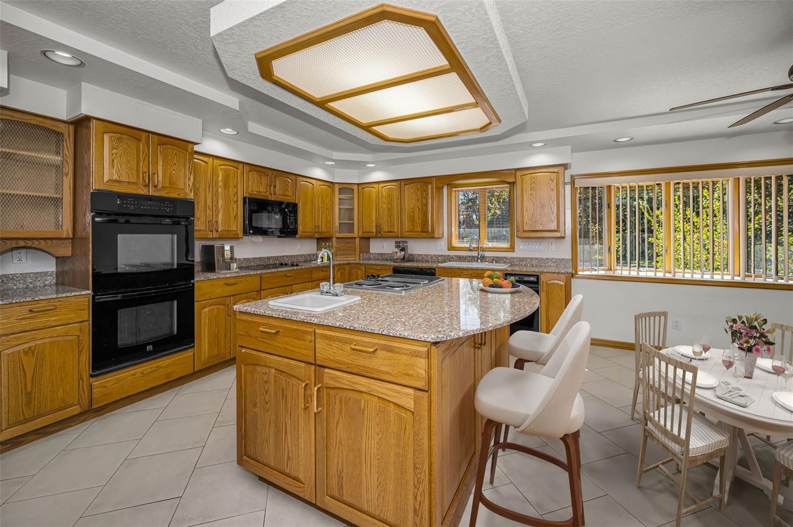 Image 21 of 79 For 5747 Fieldspring Avenue