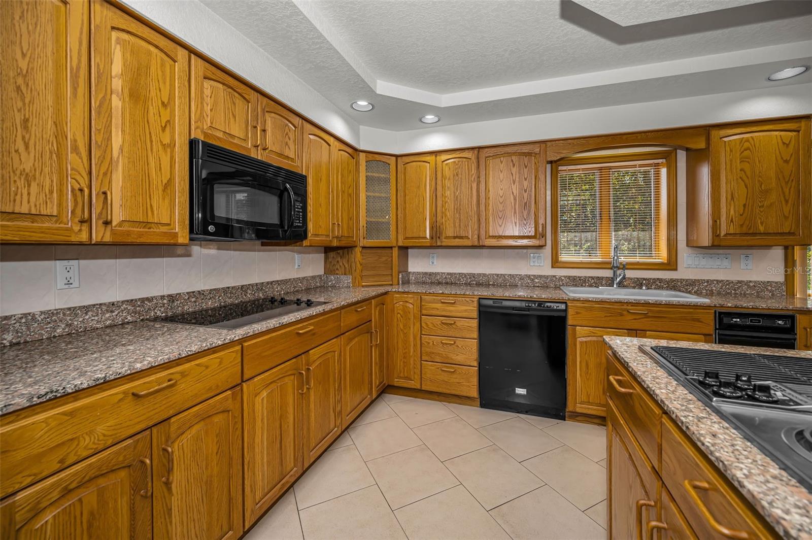 Image 22 of 79 For 5747 Fieldspring Avenue