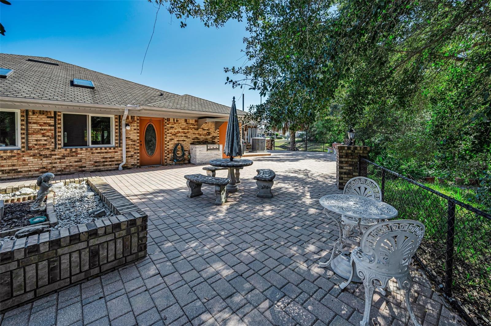 Image 68 of 79 For 5747 Fieldspring Avenue