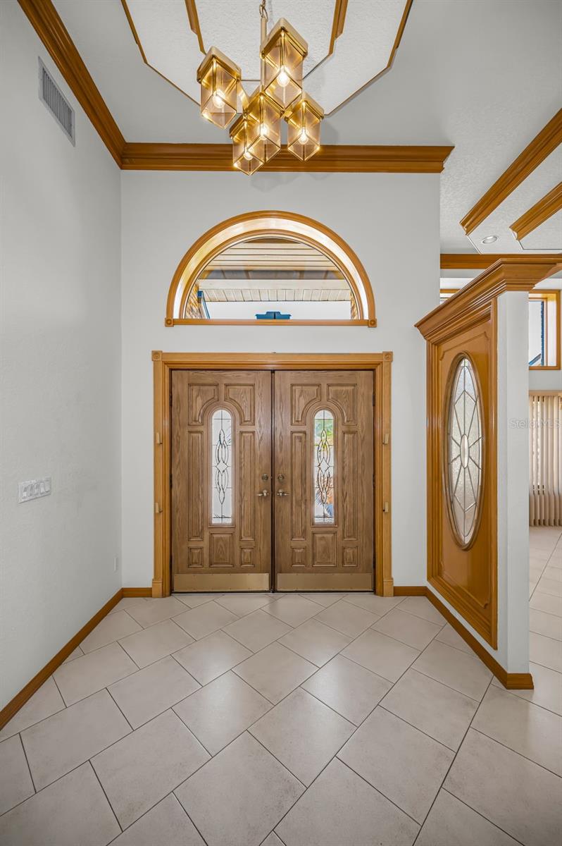 Image 9 of 79 For 5747 Fieldspring Avenue