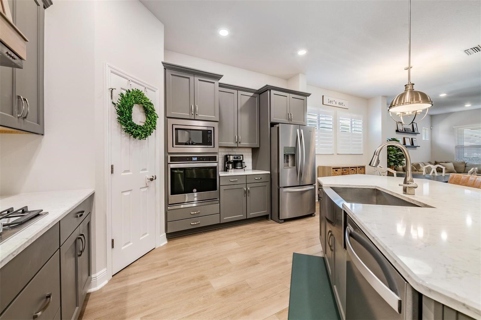 Image 15 of 47 For 4374 Broad Porch Run