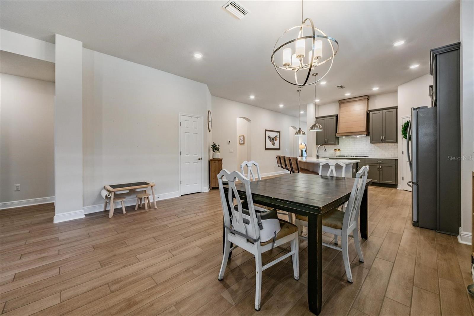 Image 17 of 47 For 4374 Broad Porch Run