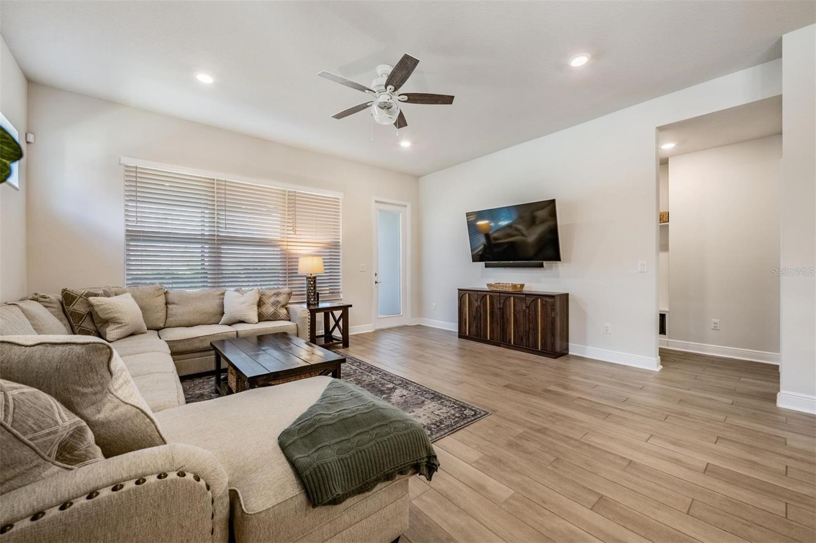 Image 20 of 47 For 4374 Broad Porch Run