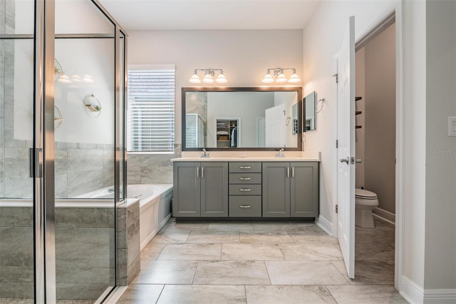 Image 26 of 47 For 4374 Broad Porch Run