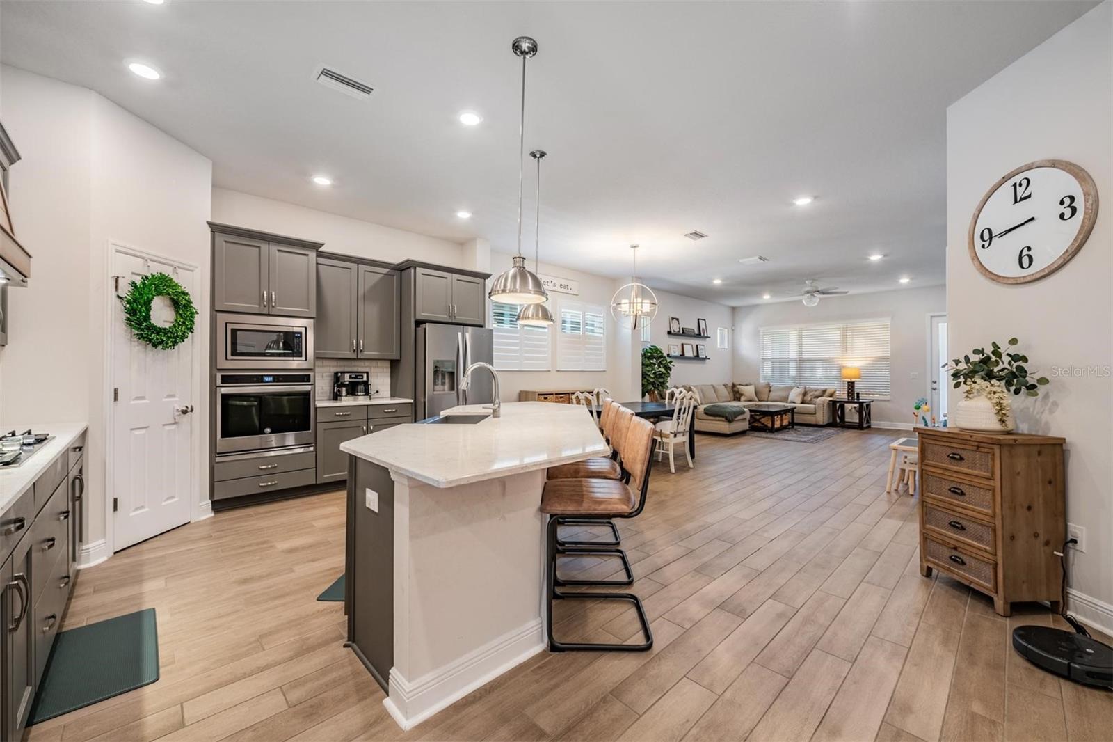 Image 9 of 47 For 4374 Broad Porch Run