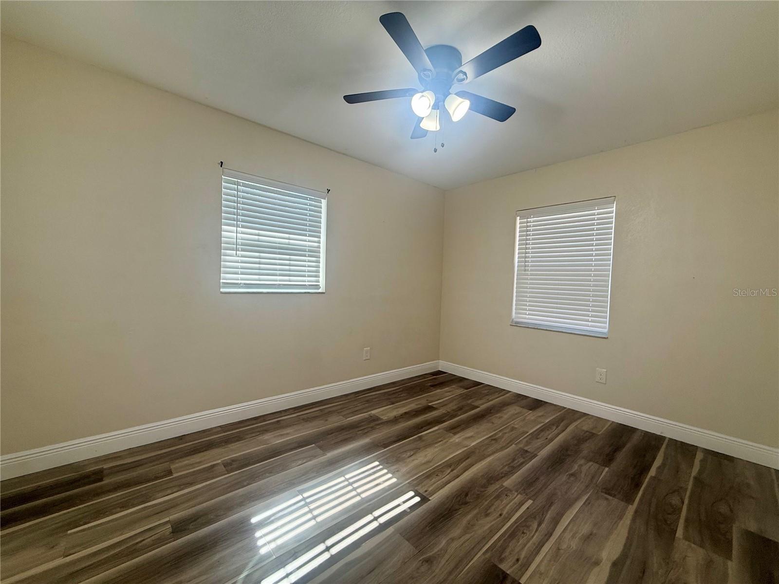 Image 15 of 16 For 1244 London Avenue 1244