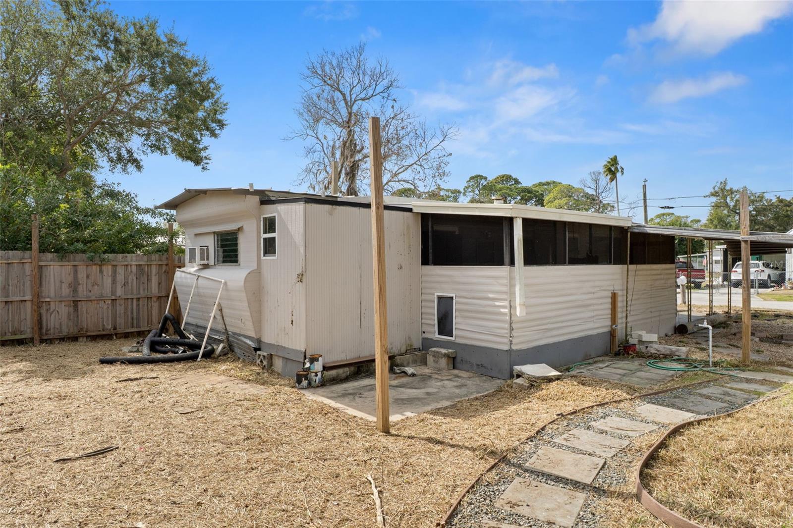 Image 3 of 7 For 7436 Vagabond Drive