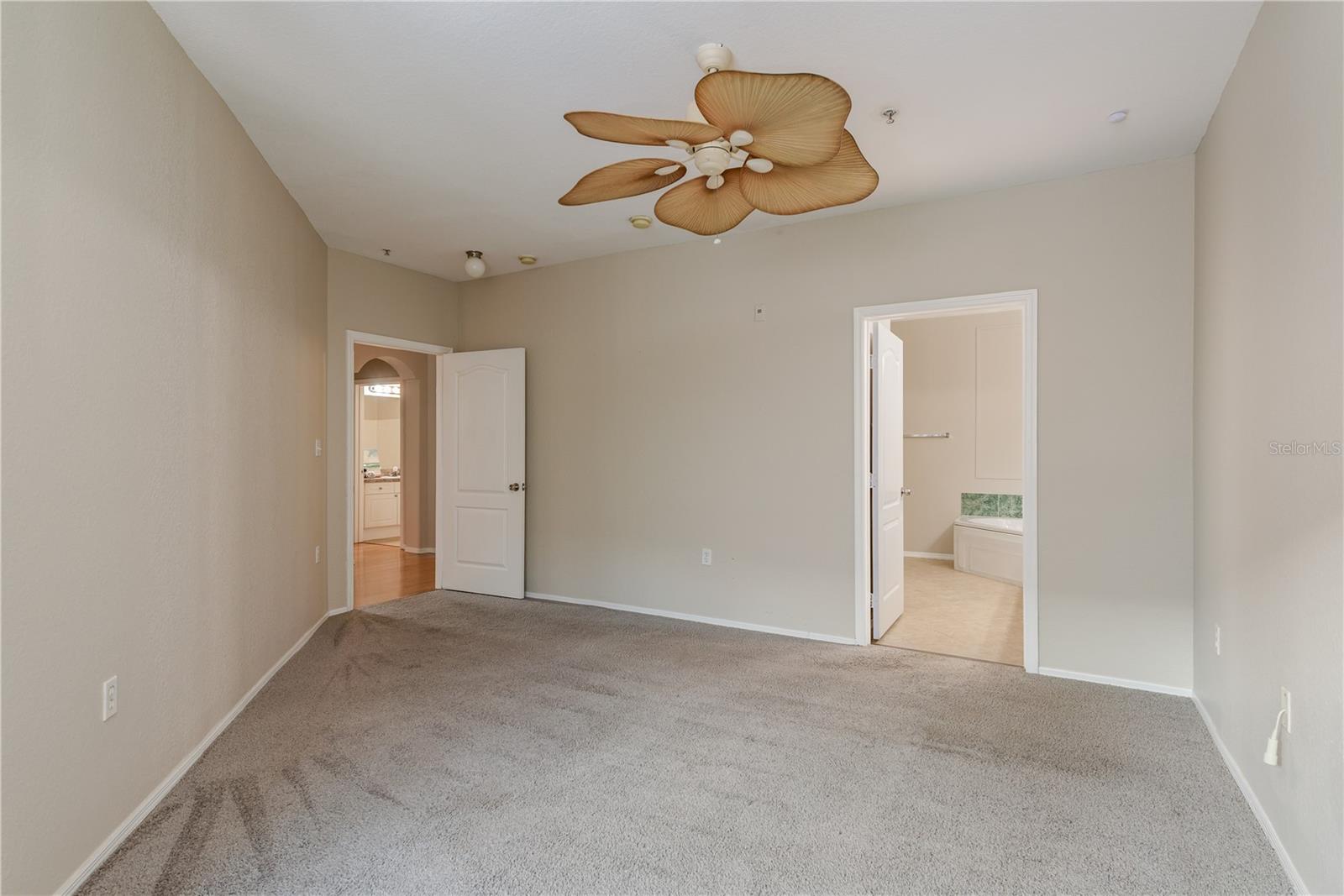 Image 17 of 55 For 2730 Via Tivoli  320b