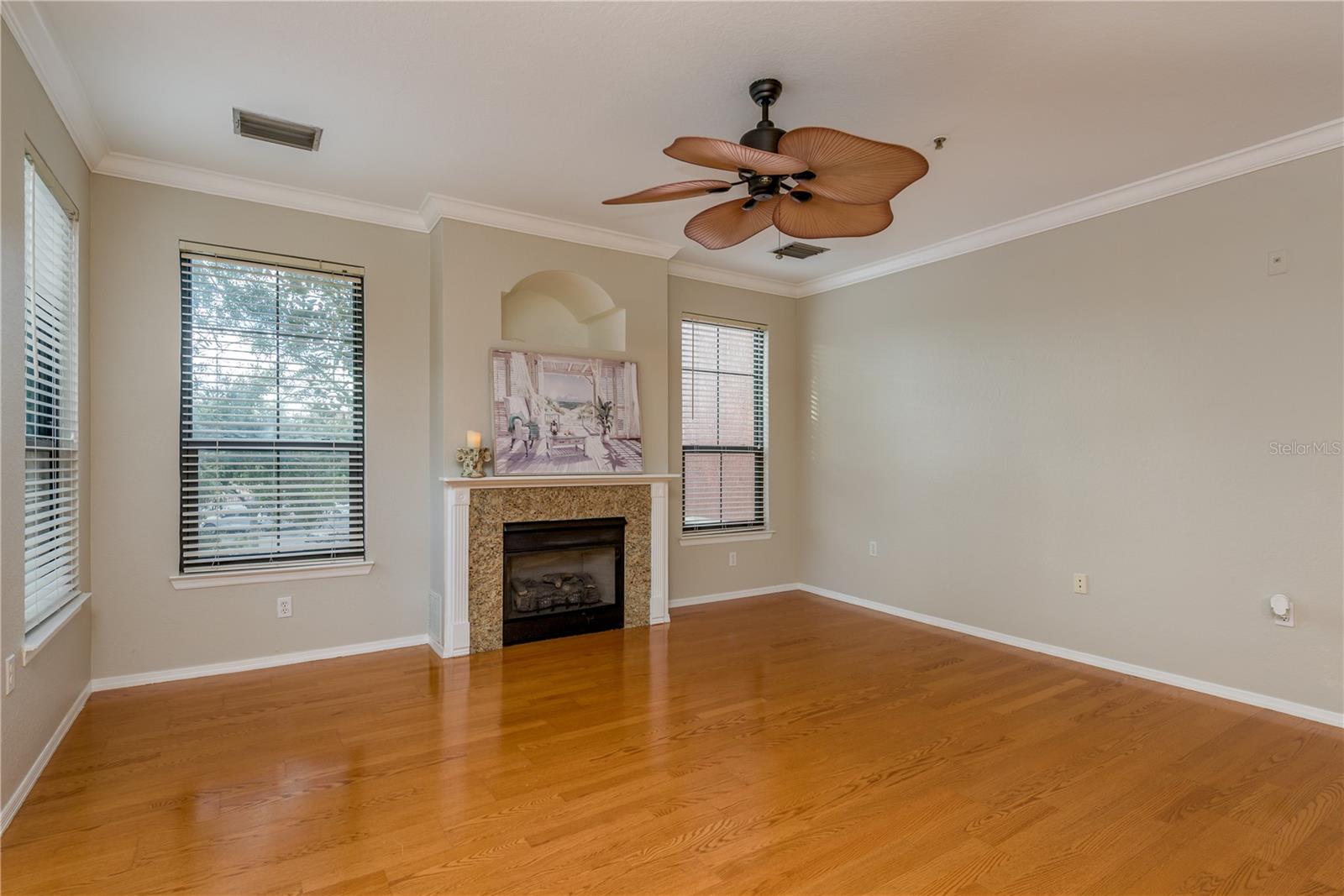 Image 9 of 55 For 2730 Via Tivoli  320b