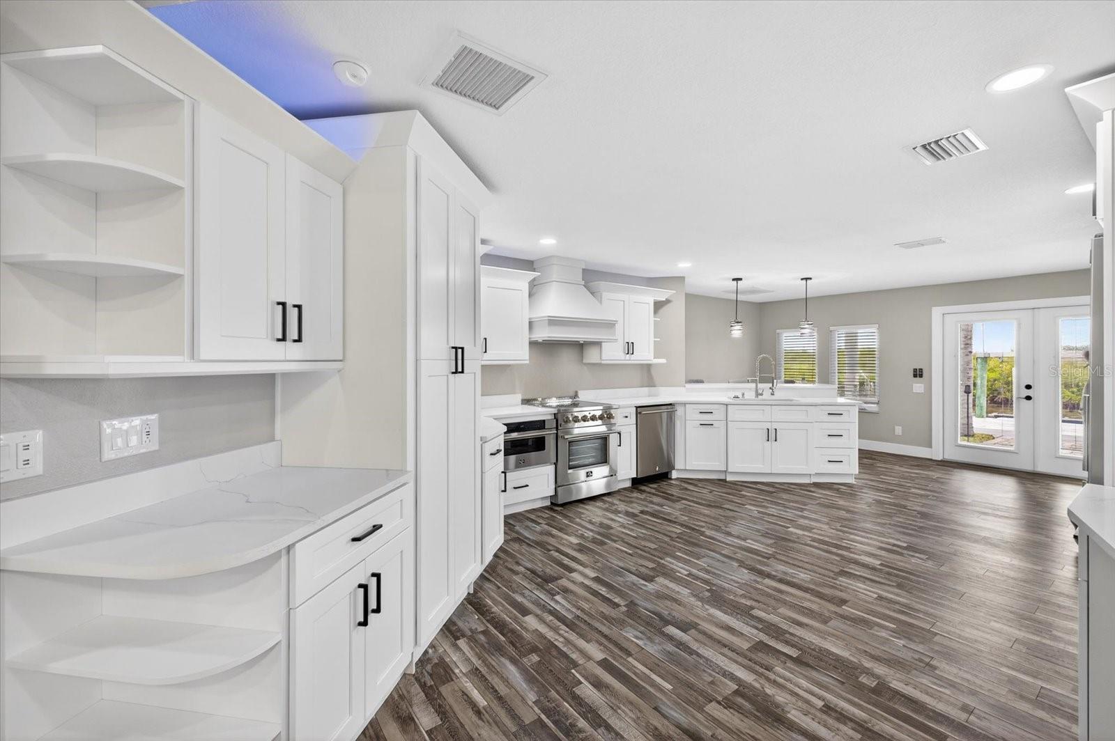 Image 12 of 96 For 4111 Marine Parkway