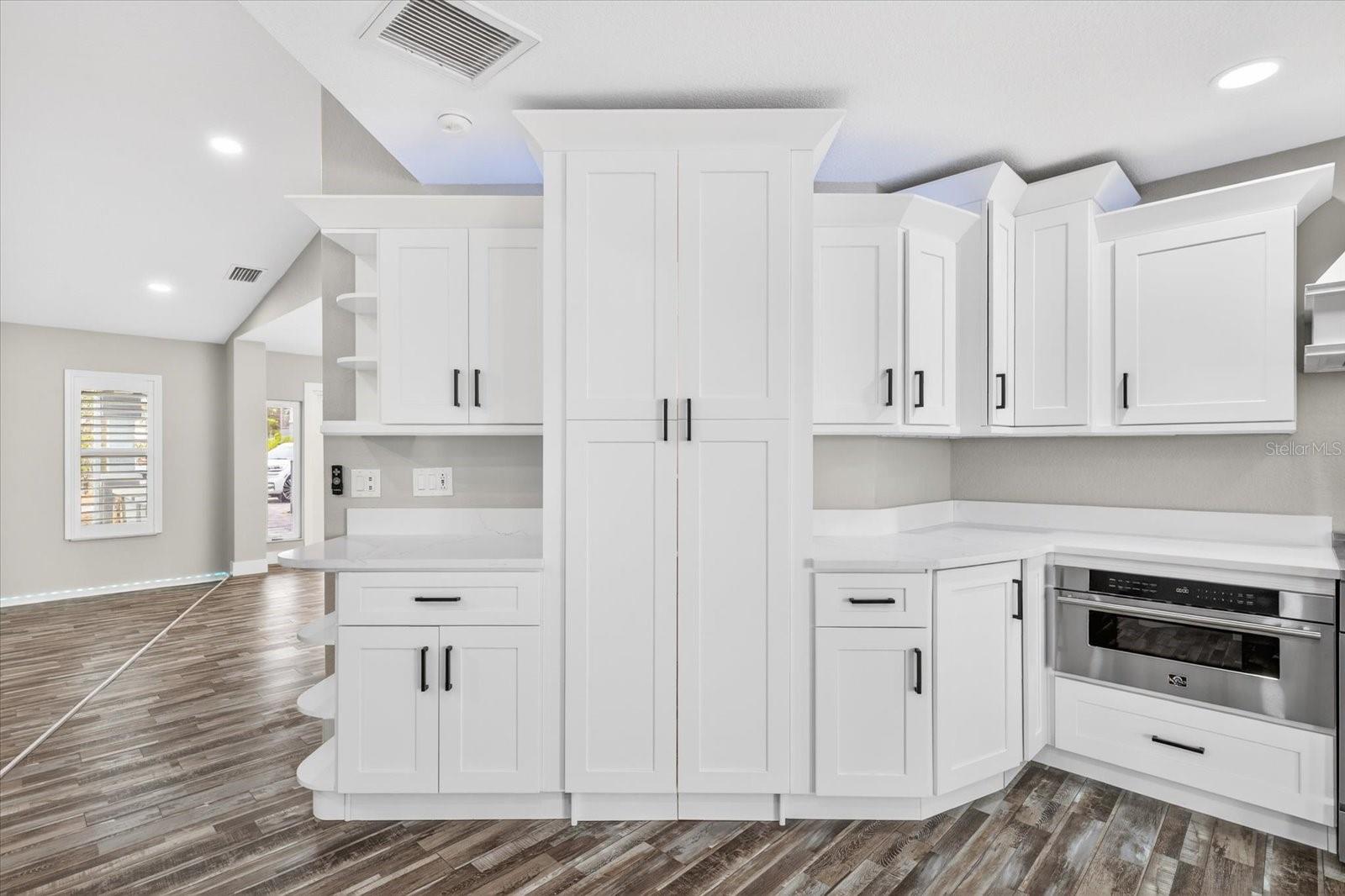 Image 14 of 96 For 4111 Marine Parkway