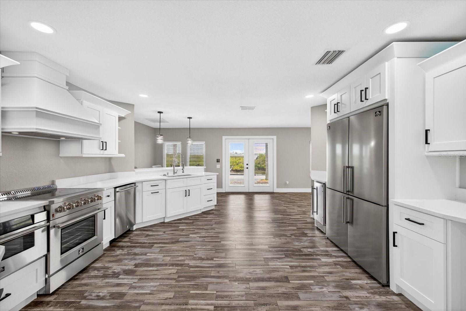 Image 19 of 96 For 4111 Marine Parkway