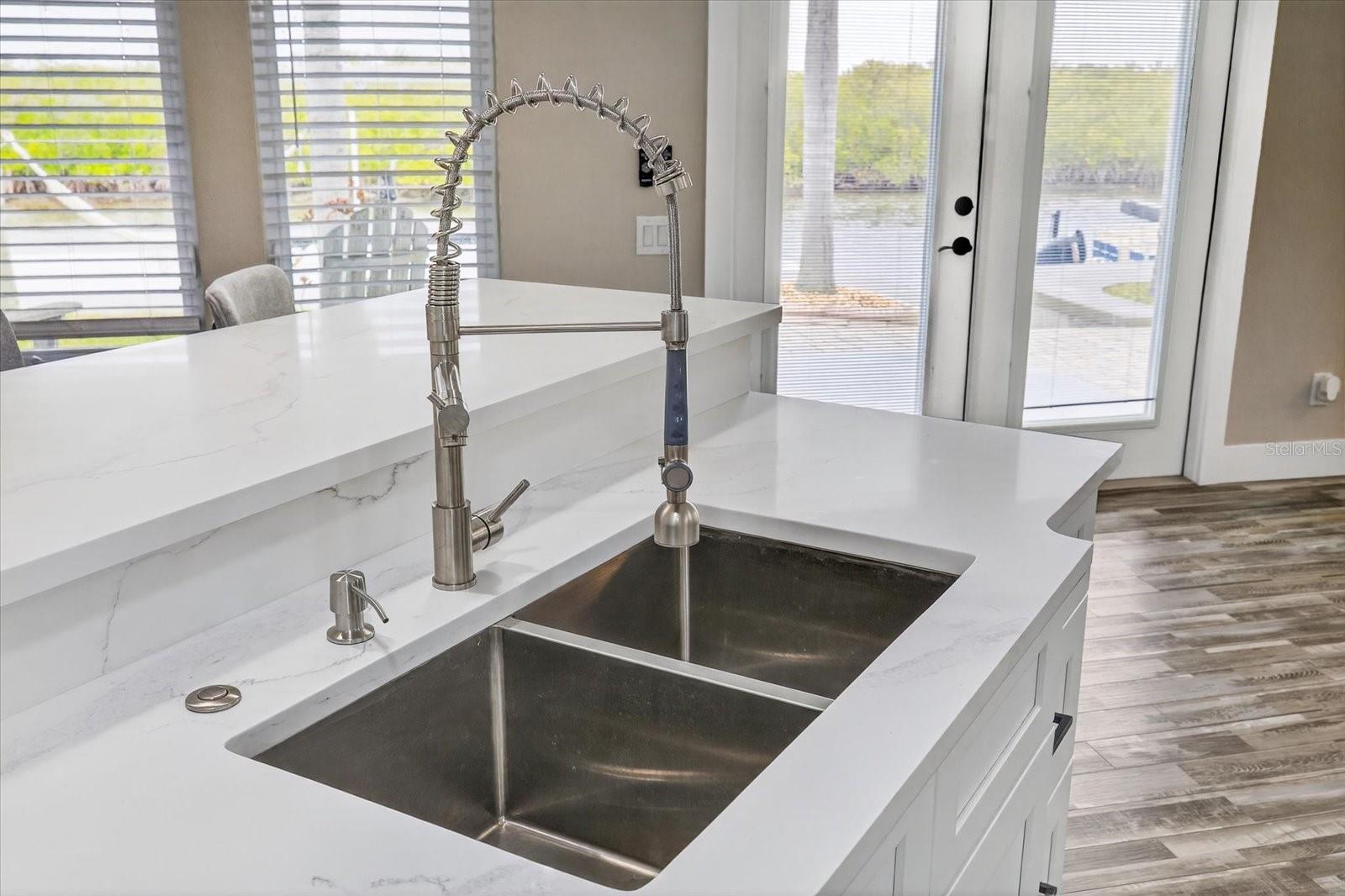 Image 23 of 96 For 4111 Marine Parkway