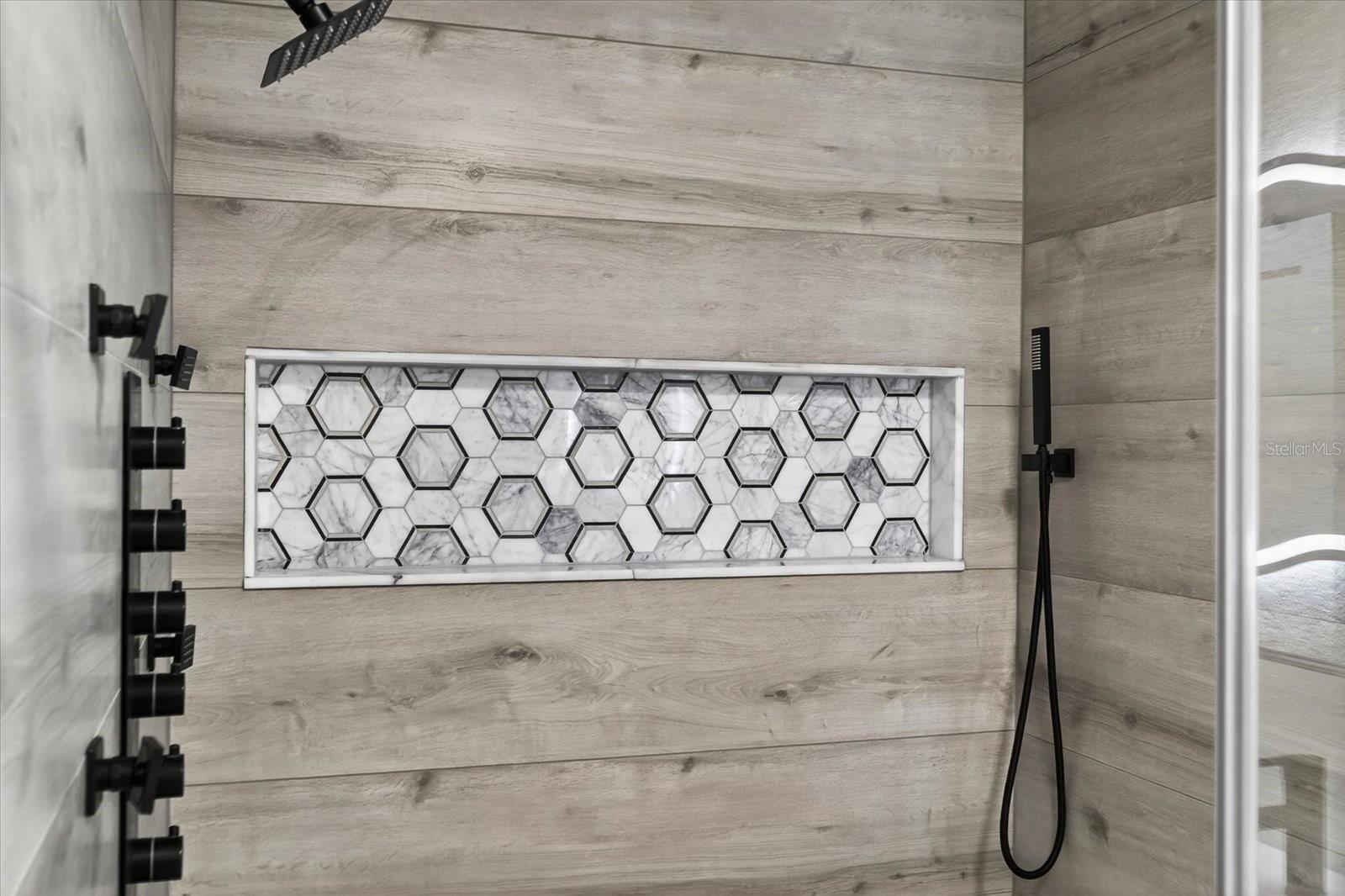 Image 44 of 96 For 4111 Marine Parkway