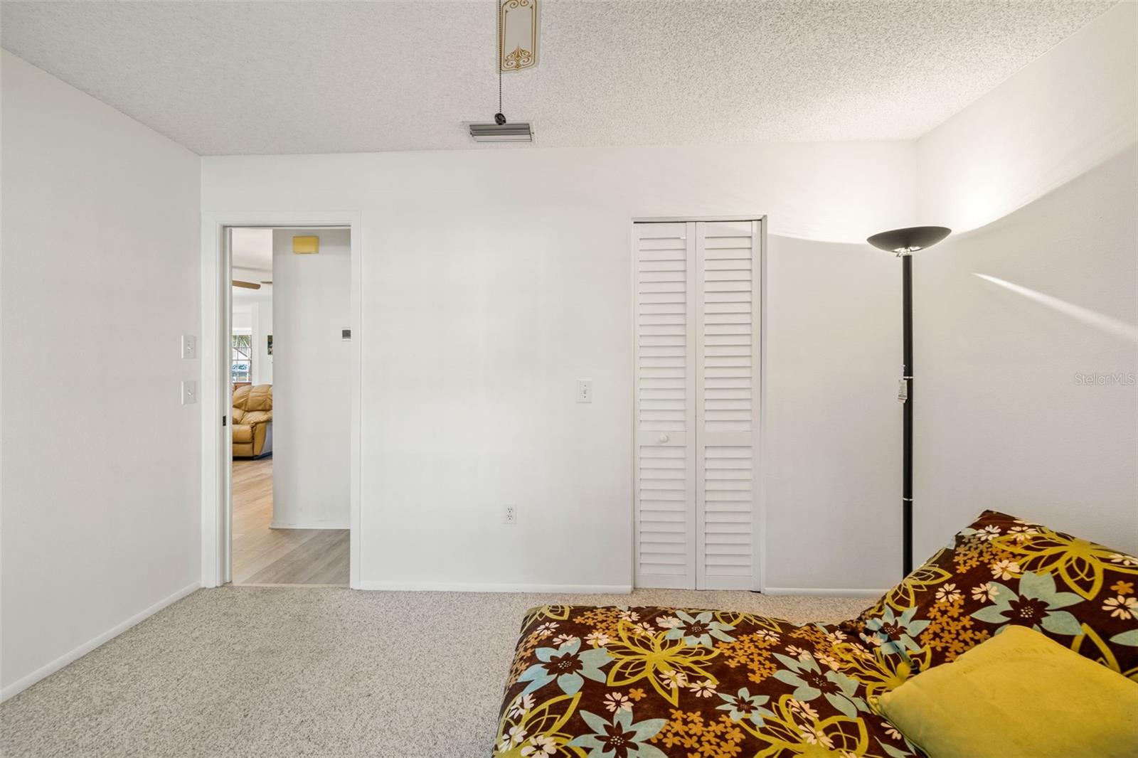 Image 23 of 64 For 6665 Water Oak Court