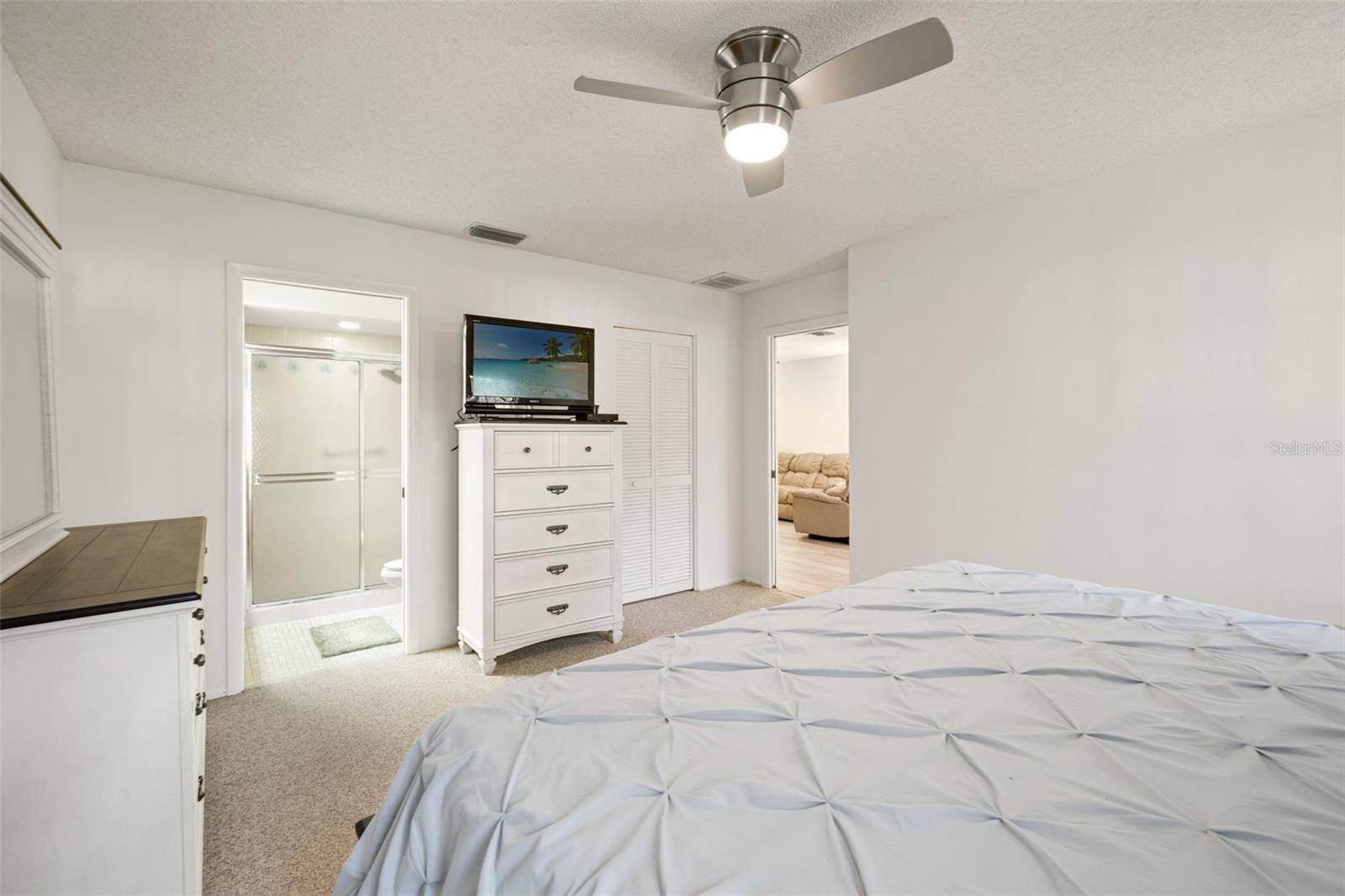 Image 29 of 64 For 6665 Water Oak Court