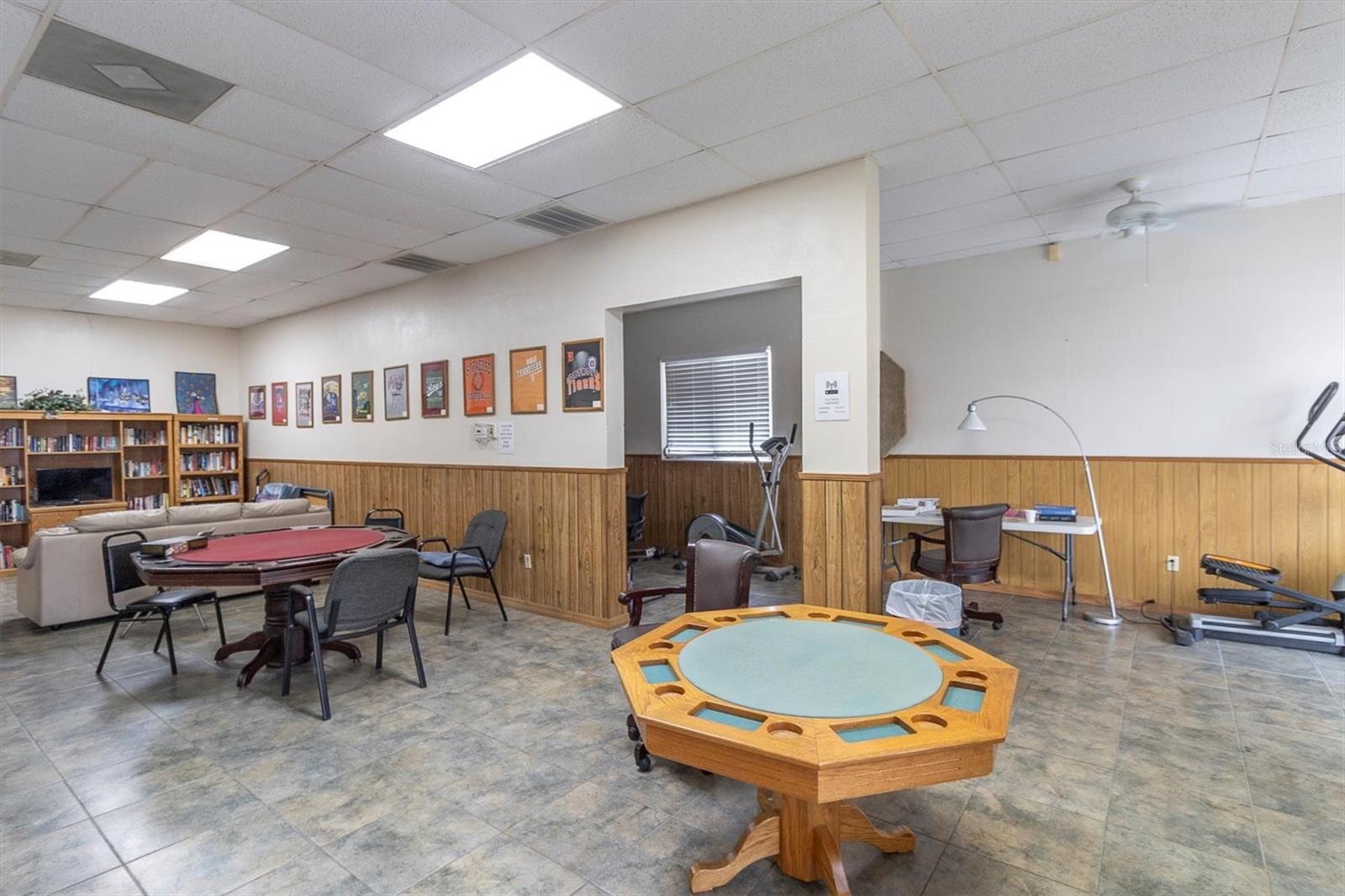 Image 35 of 38 For 4352 Tahitian Gardens Circle F