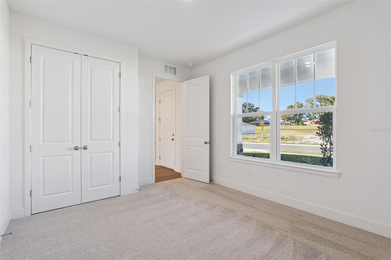 Image 11 of 22 For 655 Emerald Grove Drive