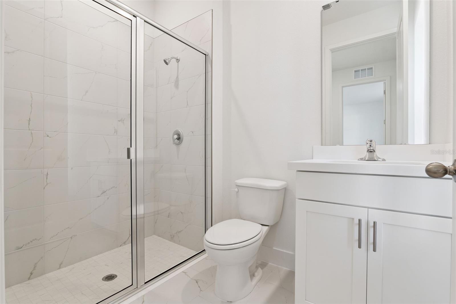 Image 14 of 22 For 655 Emerald Grove Drive