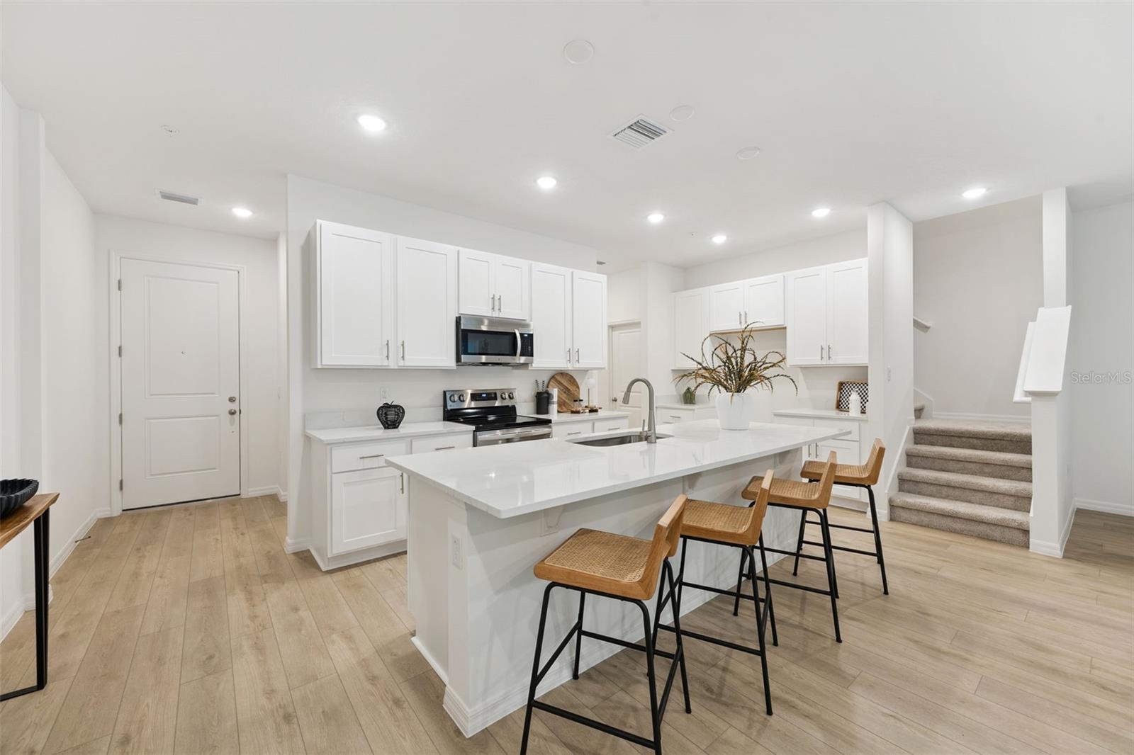 Image 17 of 45 For 5277 Luisa Court