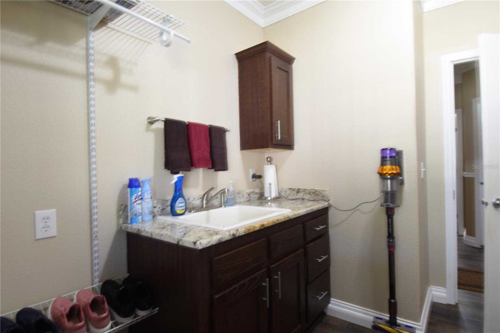 Listing photo id 27 for 6271 Nodoc Road