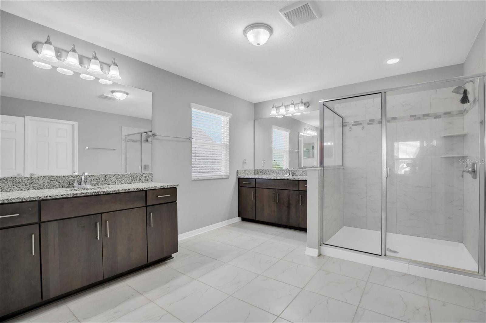 Image 13 of 48 For 3833 Villamore Lane