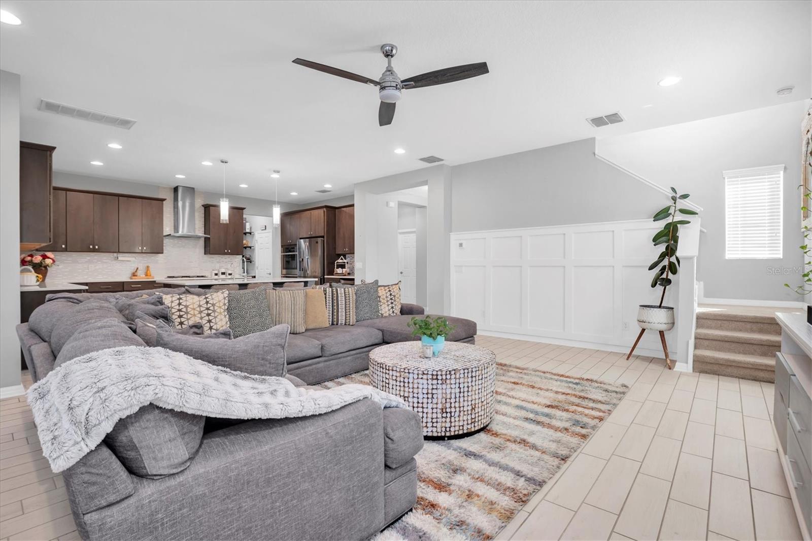 Image 20 of 48 For 3833 Villamore Lane