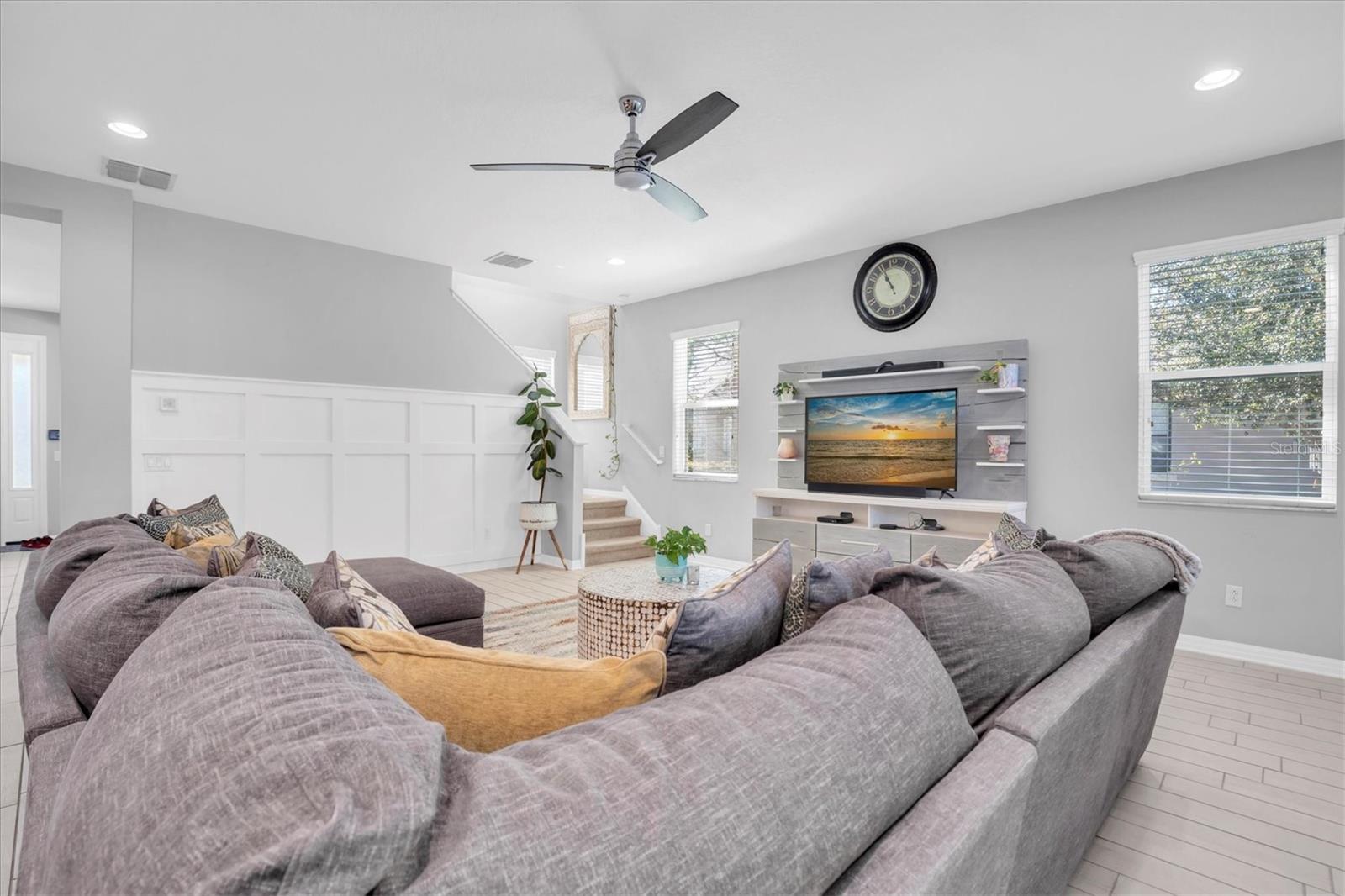 Image 23 of 48 For 3833 Villamore Lane