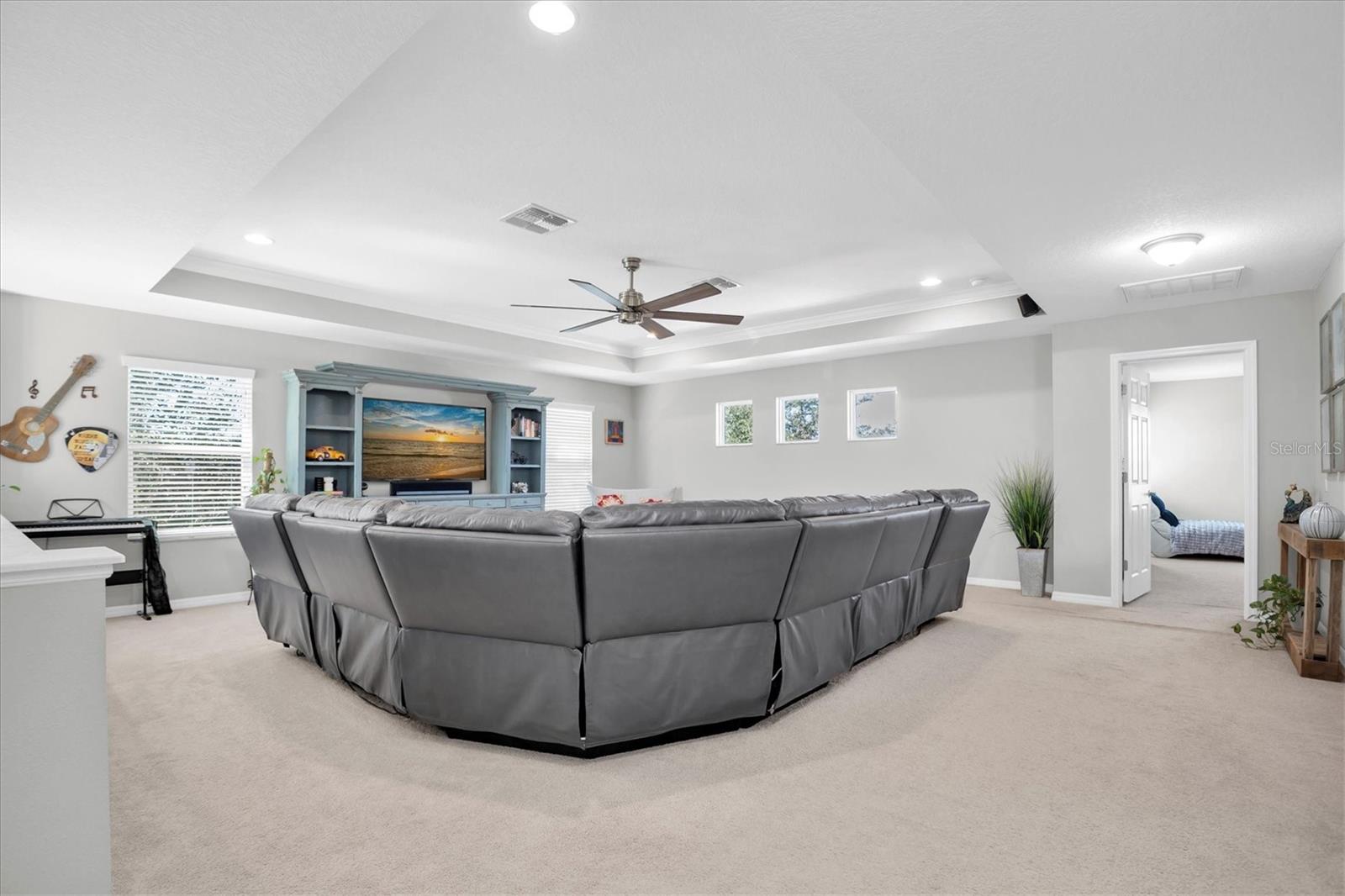 Image 27 of 48 For 3833 Villamore Lane