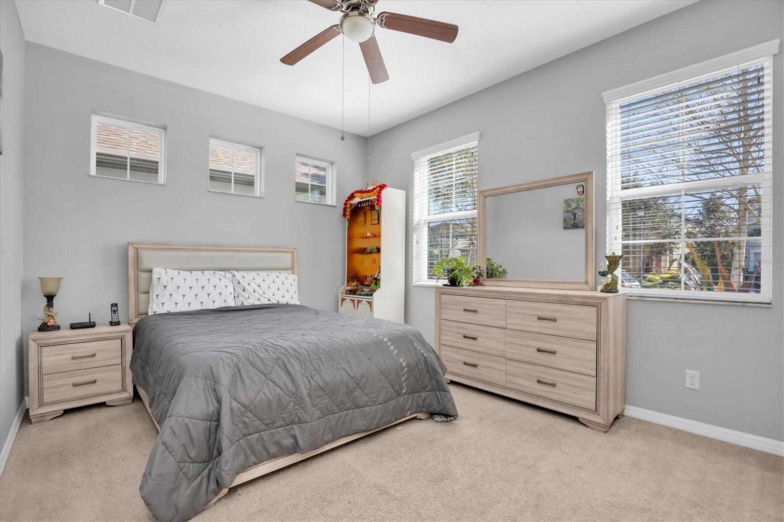 Image 28 of 48 For 3833 Villamore Lane