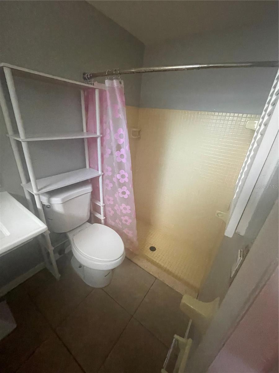 Image 12 of 21 For 4037 Claremont Drive