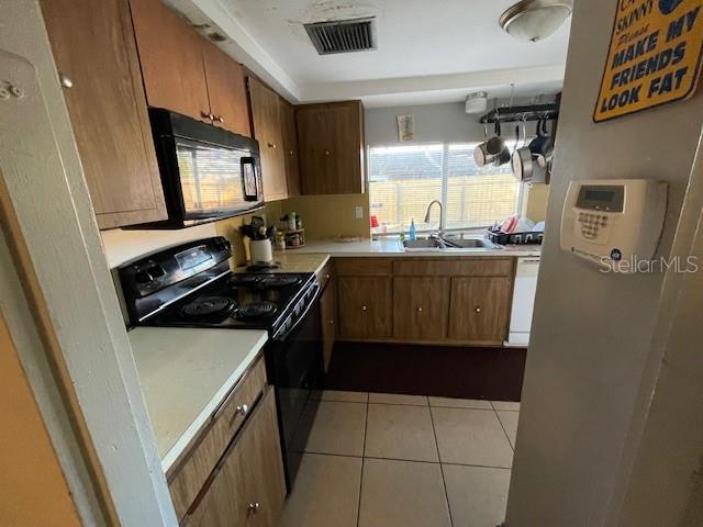 Image 7 of 21 For 4037 Claremont Drive