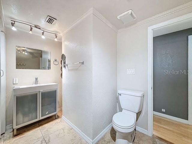 Image 19 of 32 For 6606 West Chelsea Street