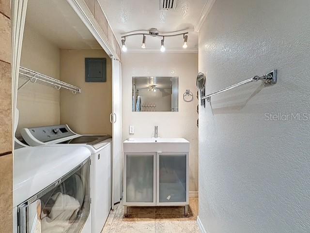 Image 20 of 32 For 6606 West Chelsea Street