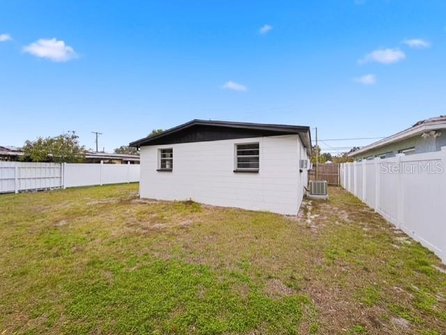 Image 25 of 32 For 6606 West Chelsea Street