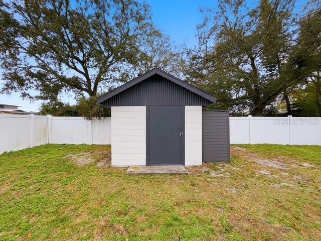 Image 26 of 32 For 6606 West Chelsea Street