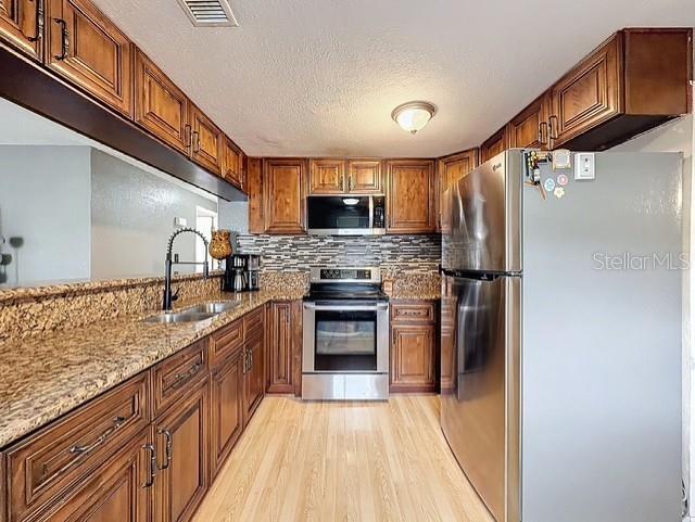 Image 3 of 32 For 6606 West Chelsea Street