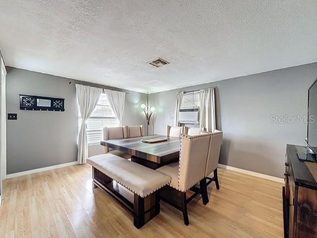 Image 7 of 32 For 6606 West Chelsea Street