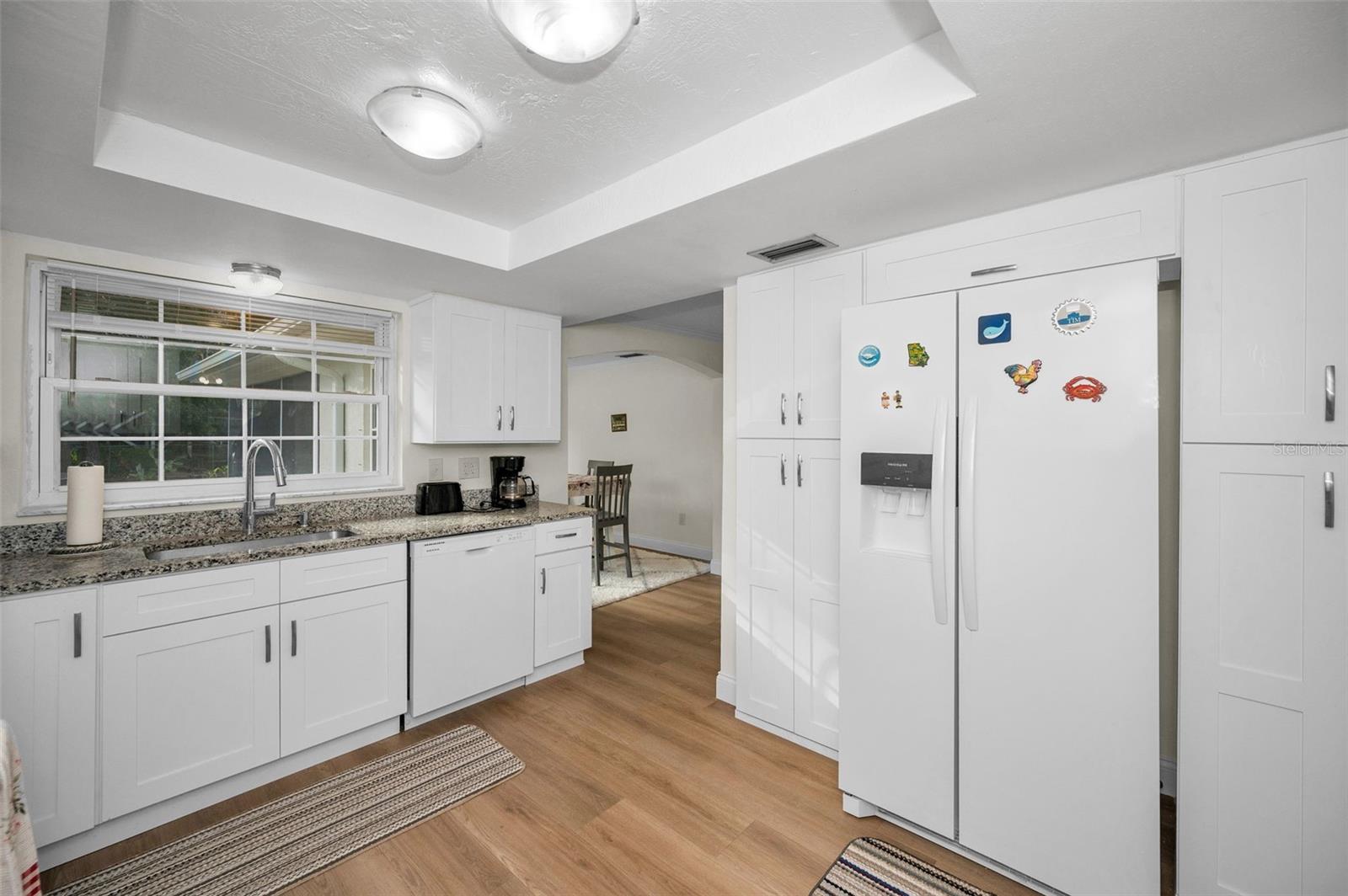 Image 11 of 32 For 817 Riverside Drive