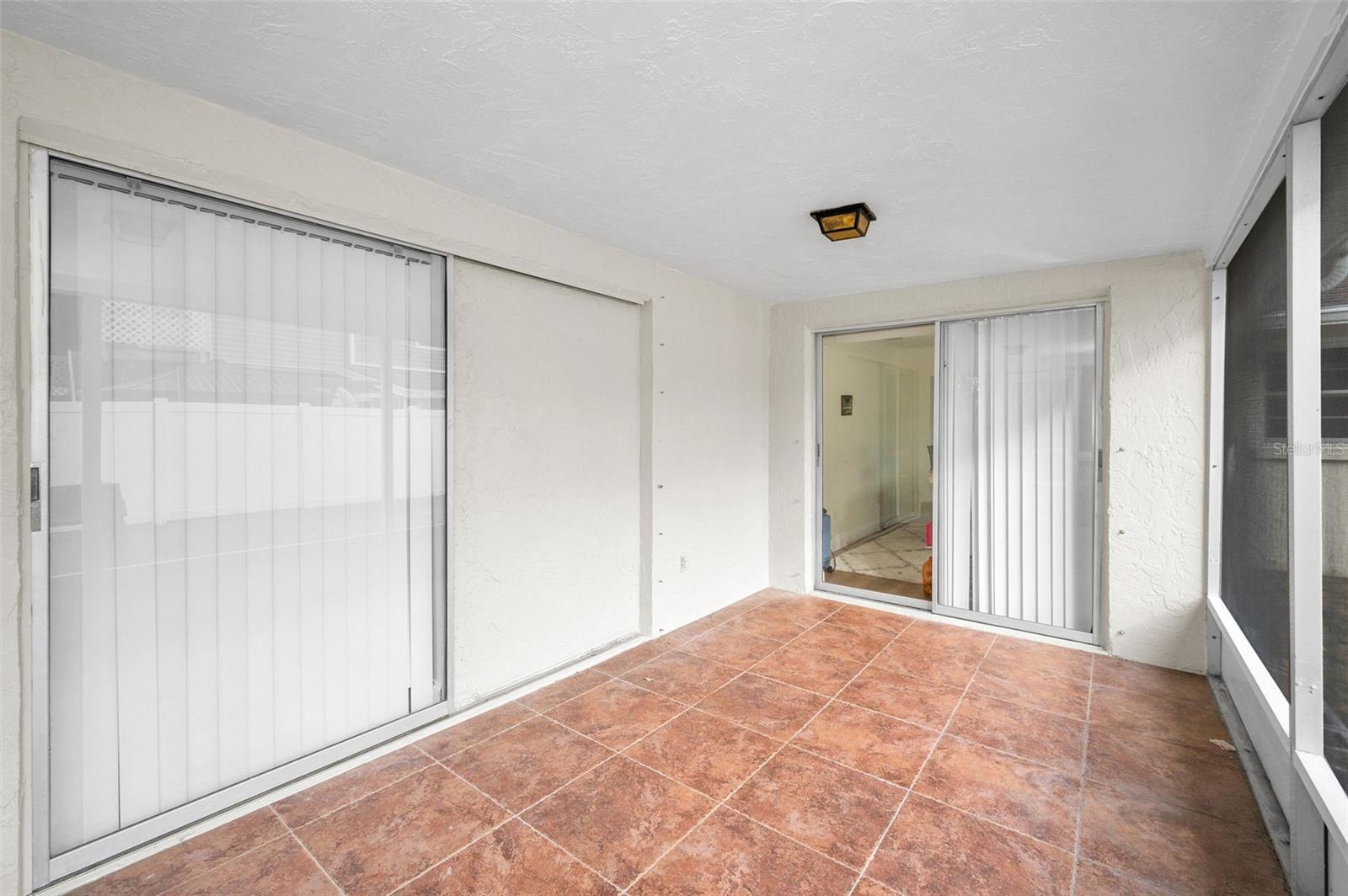 Image 26 of 32 For 817 Riverside Drive